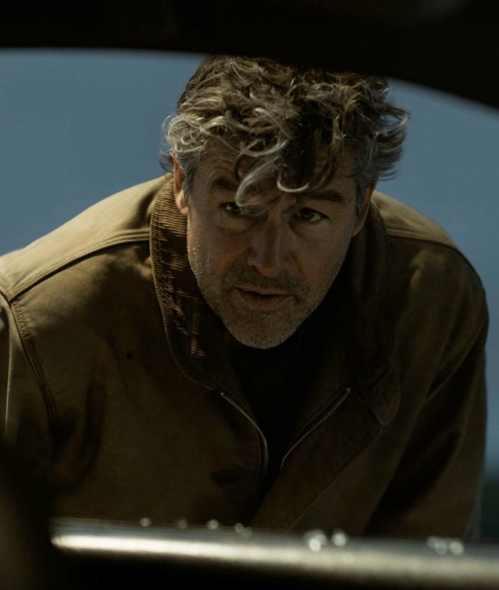 menarchivee's tweet photo. Ep 5 Laterns Hal Jordan - Kyle Chandler https://t.co/68dhV6HPx0