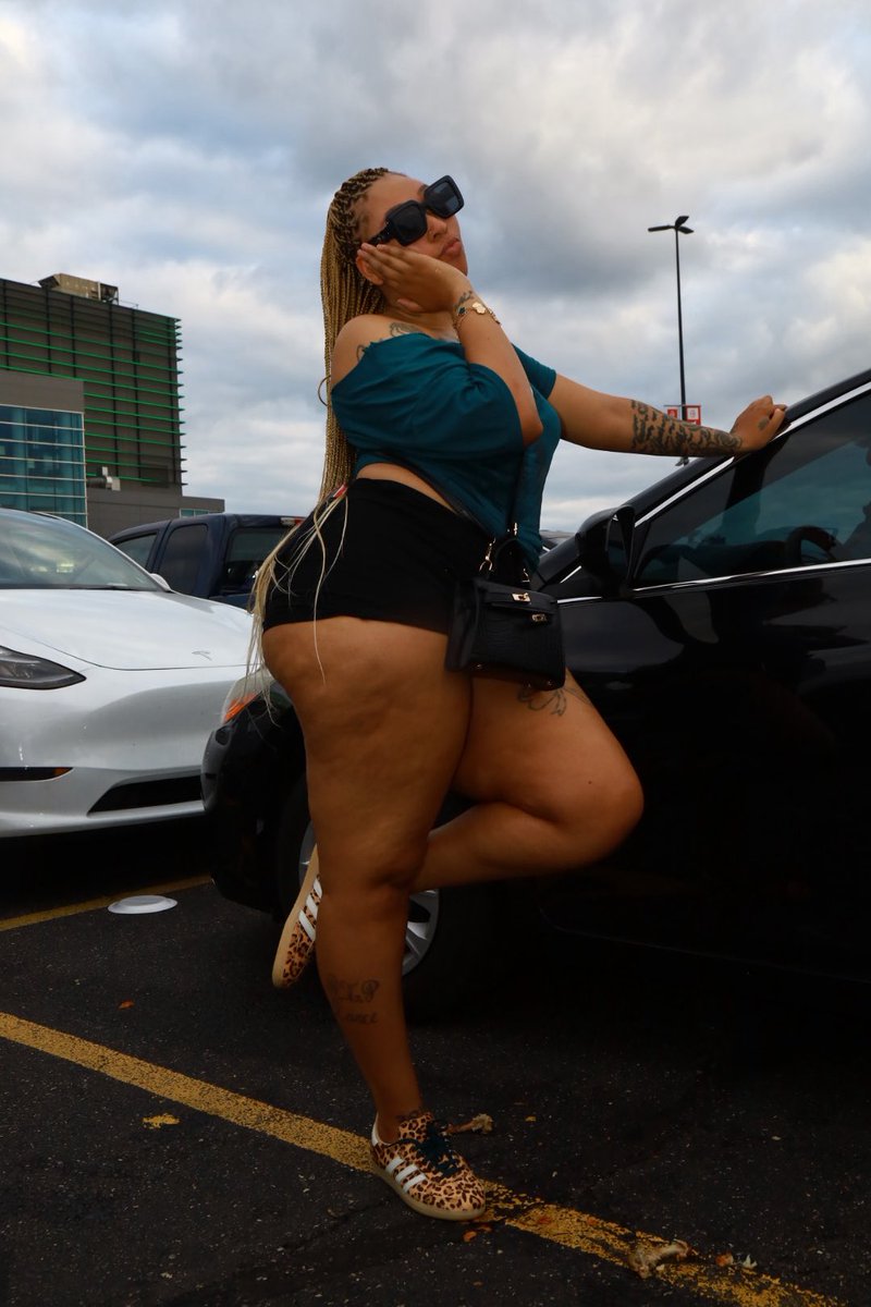 MecTheStallion's tweet photo. 09/13🥳🎈🦅💚 https://t.co/Blf4PbIj7g