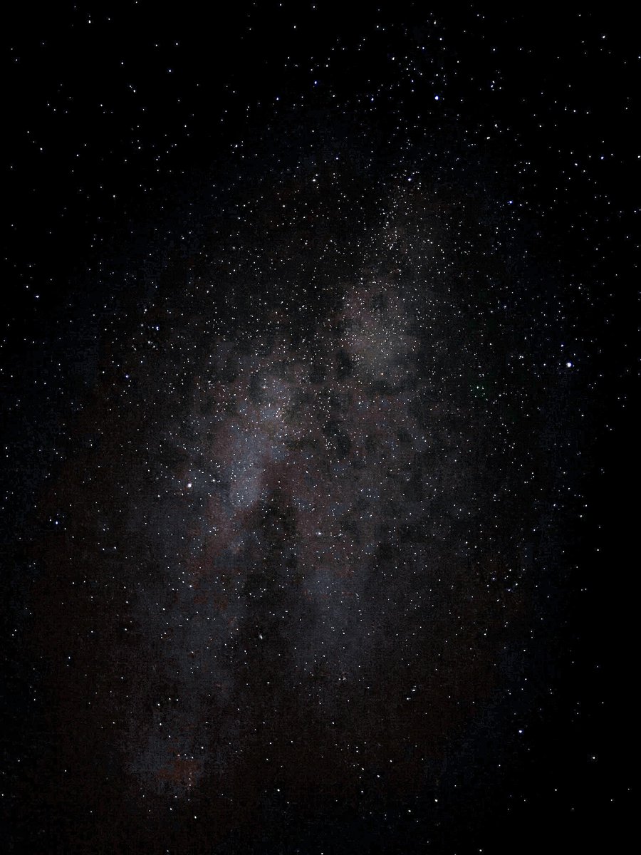 ChenInUSA_6's tweet photo. I tried to capture last night’s meteor shower in the Dolomites, but my phone camera just couldn’t catch it

Maybe it’s time to upgrade to the new iPhone lol 🤣🤣🤣 https://t.co/j77fQWh91v