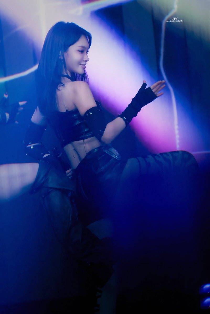 nv_chae's tweet photo. 260913 Blizzcon

D.mon

#김채원 #KIMCHAEWON
#르세라핌 #LE_SSERAFIM https://t.co/KWjwXQTPmw