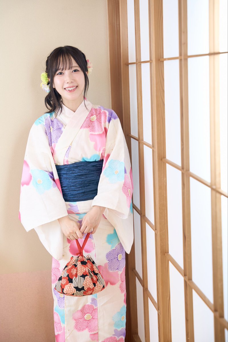 YKm0529's tweet photo. 主人公　十森香苗役
を演じさせていただきます！

元気で少し不思議な女の子、ですっ

一緒にパラレルワールドの旅をしましょう！🍬 https://t.co/iBEszkpJ03