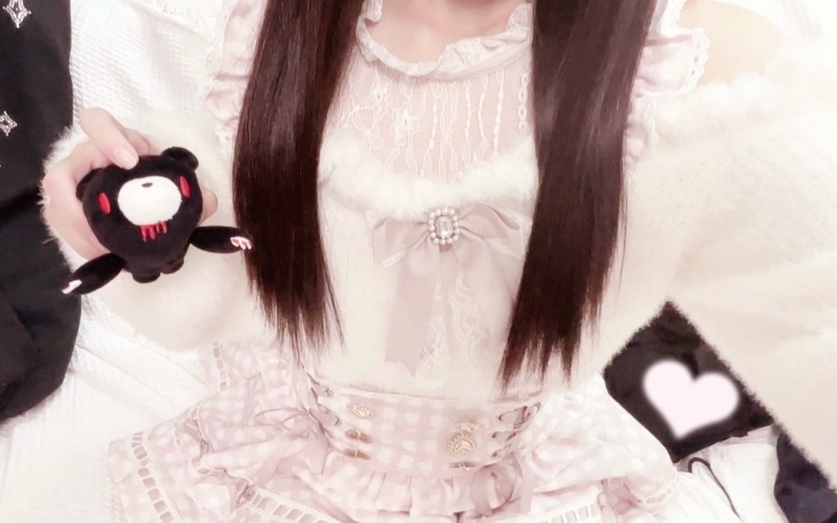 4hxyn's tweet photo. https://t.co/5Ls59vkpEJ