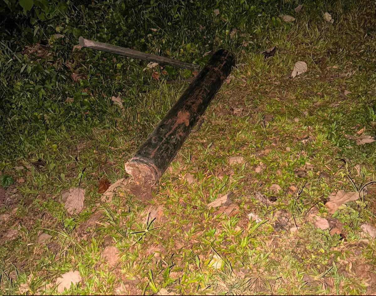DumarBlanco2050's tweet photo. #Atención. Los Criminales del #ELN atacan en estos momentos con Tatucos,  la Base Militar del Ejército Nacional en el Municipio de #Puerto_Rondón en el Departamento de #Arauca. https://t.co/5HFxtY63x5