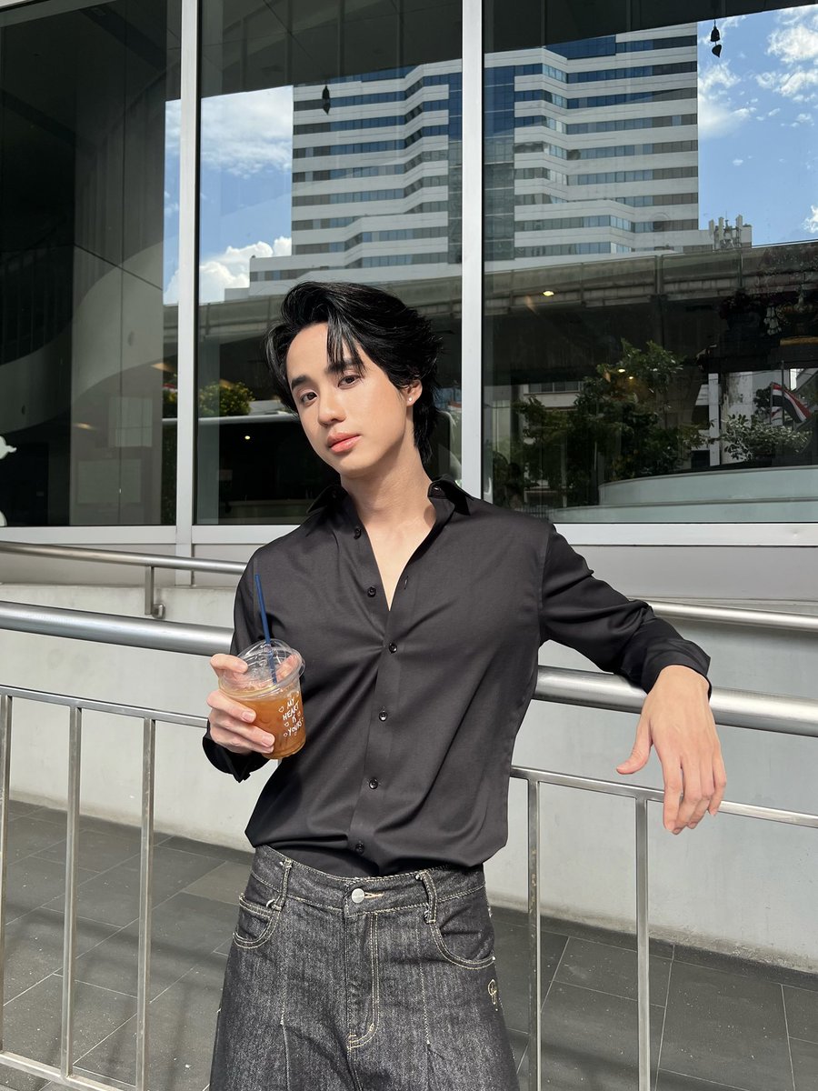 tigersitsan's tweet photo. กาแฟสักแก้วมั้ยครับ ☕️ https://t.co/XKrL5vSfcO