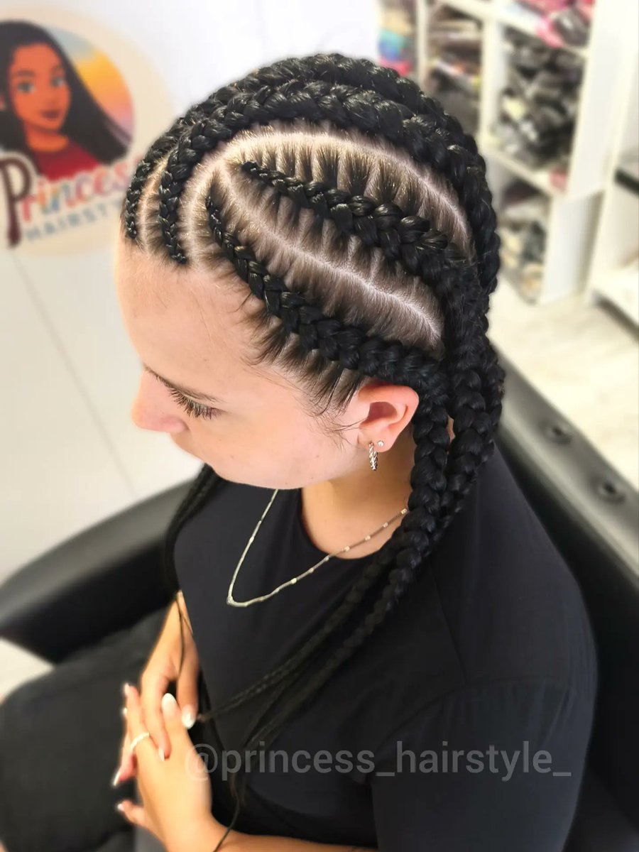 skjdcs's tweet photo. Cornrows🖤. https://t.co/Km6C1fFyi8