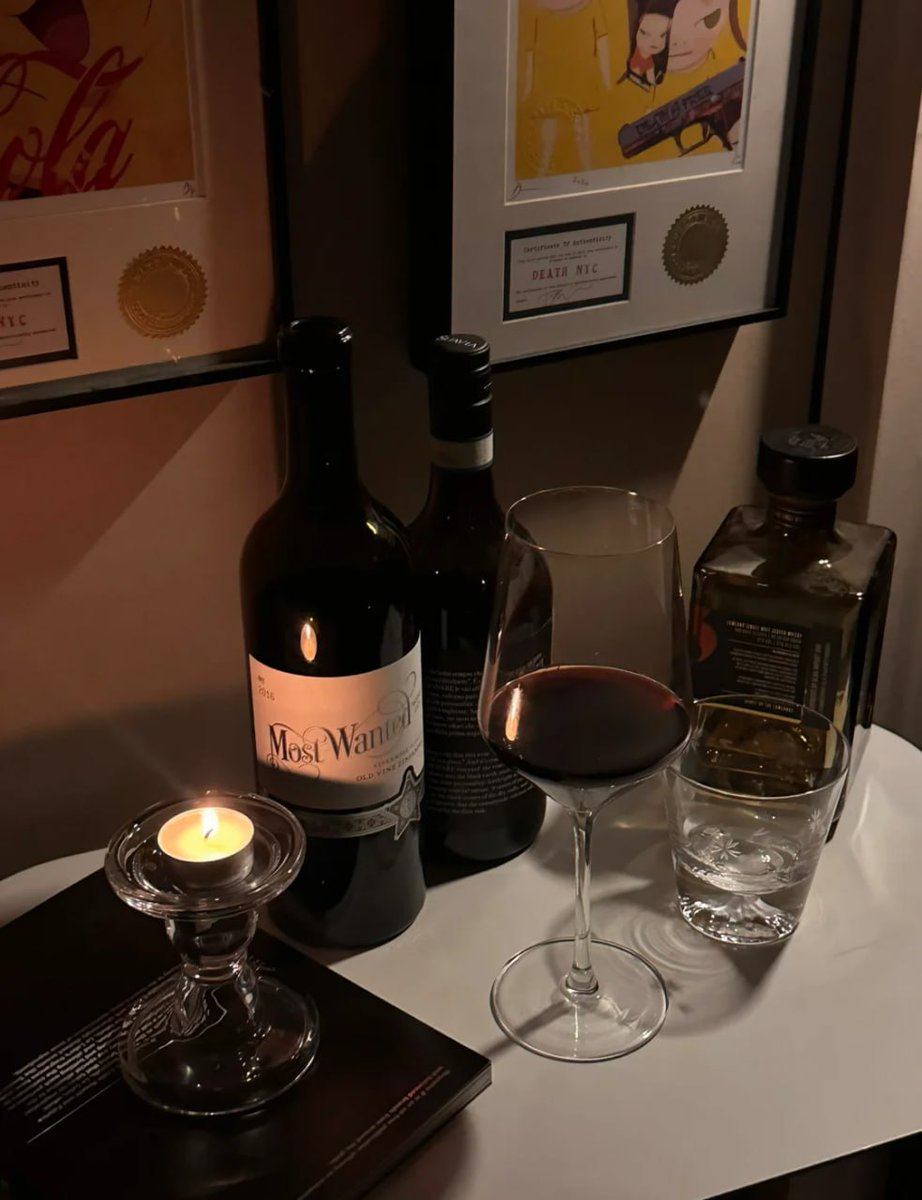 dearestgupta's tweet photo. Savoring slow moments and good wine.
#WineAndChill #EveningVibes https://t.co/8sc9p1W1Oj