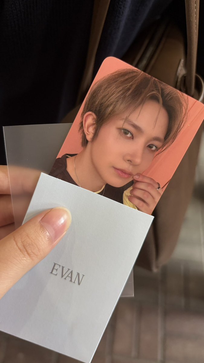 Matcha1x_'s tweet photo. 에반 EVAN 희승 death of me 공방 포카 양도 sell ⭕️

6.0
배송비 별도

please dm

EVAN heeseung DEATH OF ME Broadcast PC photocard poca sell wts https://t.co/h3MhyUBbz8