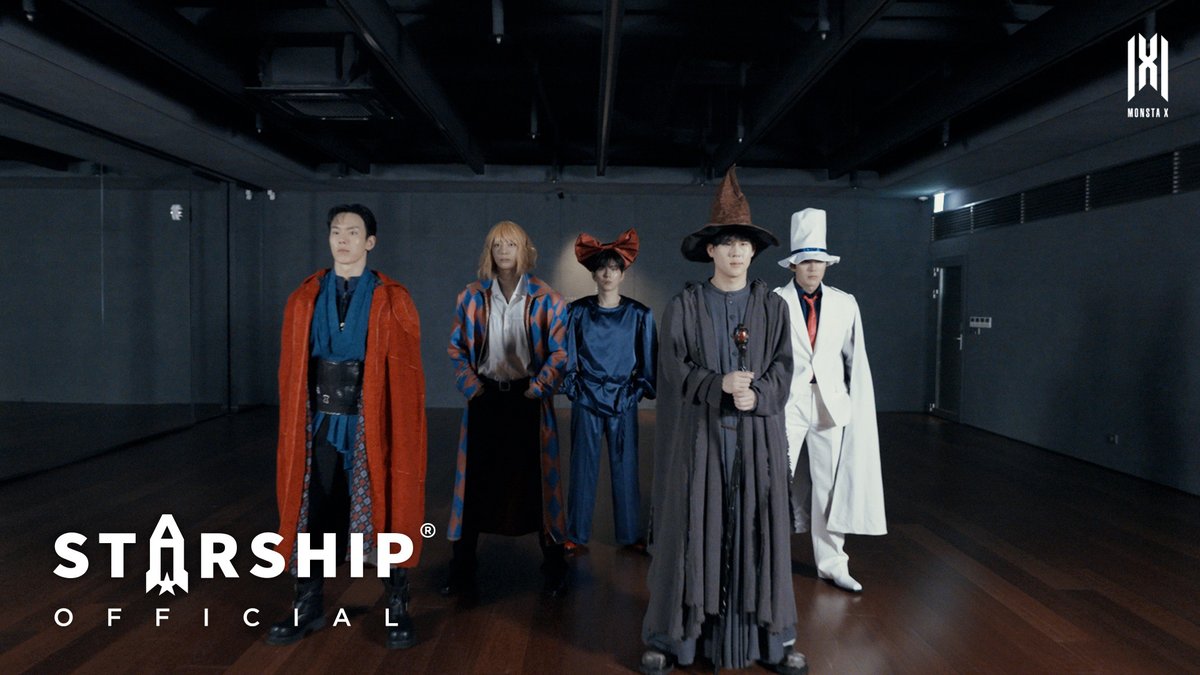 OfficialMONSTAX's tweet photo. [🎥] 
MONSTA X 'MAGIC' Dance Practice (Magician ver.)

▶️ https://t.co/lfvZb9czfy

#MONSTAX #몬스타엑스
#ThePhase #MAGIC https://t.co/cORpt8218N