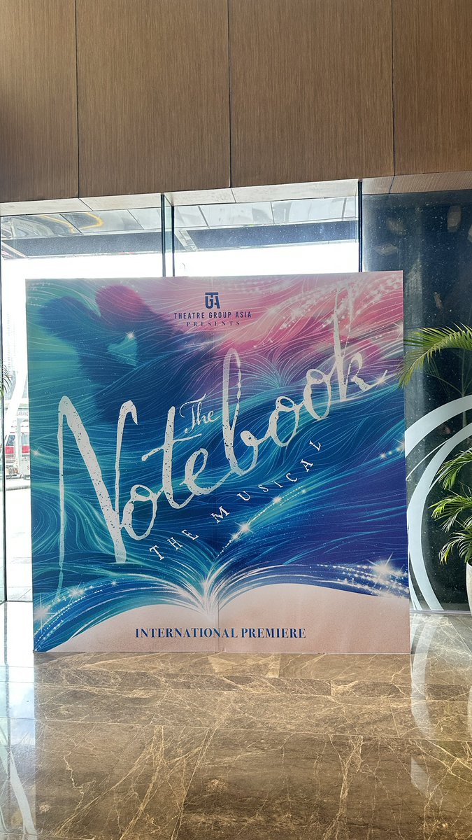 AxlQueen's tweet photo. ♾️/10!!!
I cried, laughed, fell it love again ✨ 

#TheNotebookTheMusical https://t.co/PtiWxnmPKn