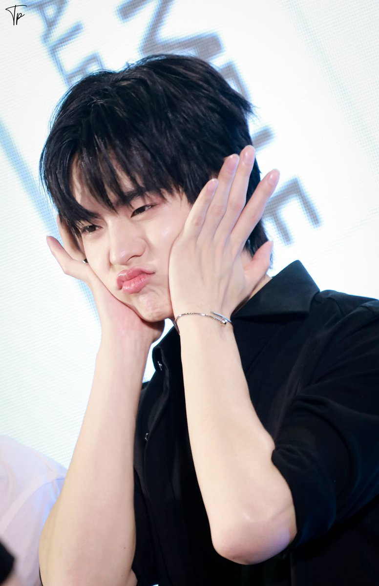 littlediaryofTP's tweet photo. ; ปิ๊บป๋อไม่ดื้อก๊าบ 🤏🏻✨🤍

#DumblexTeeteePor
#porsuppakarn https://t.co/iOyAwKxsk2