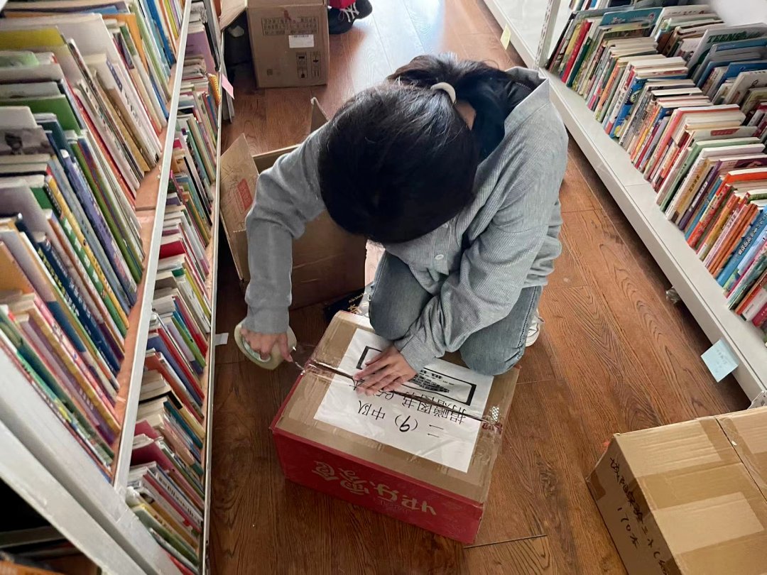 EmeliaEskepu's tweet photo. Tackled my cluttered old storage corner today! Found so many forgotten gems + donated 3 full bags of unused items. Small win for a tidier home u0026 the planet!， https://t.co/9ASh6UsFku