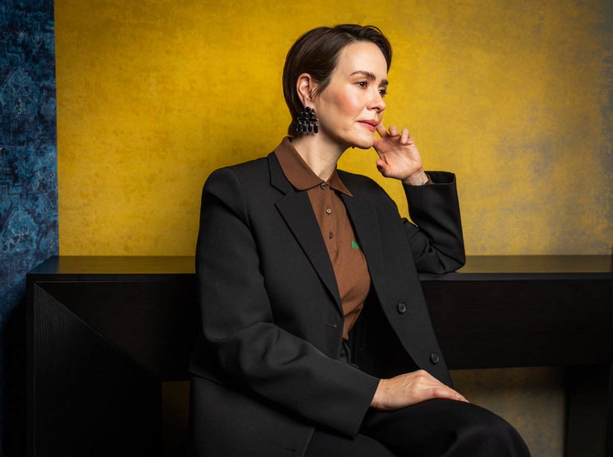 BraSarahPaulson's tweet photo. Novos portraits de Sarah Paulson para o Los Angeles Times fotografada por Jason Armond no #TIFF https://t.co/xShhpUI5bj
