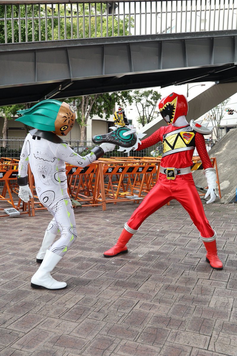 yuutarou_cos's tweet photo. 戦闘シーン
@fbfighter07 
📸@ten_sky_high https://t.co/vlPdW78Y8z
