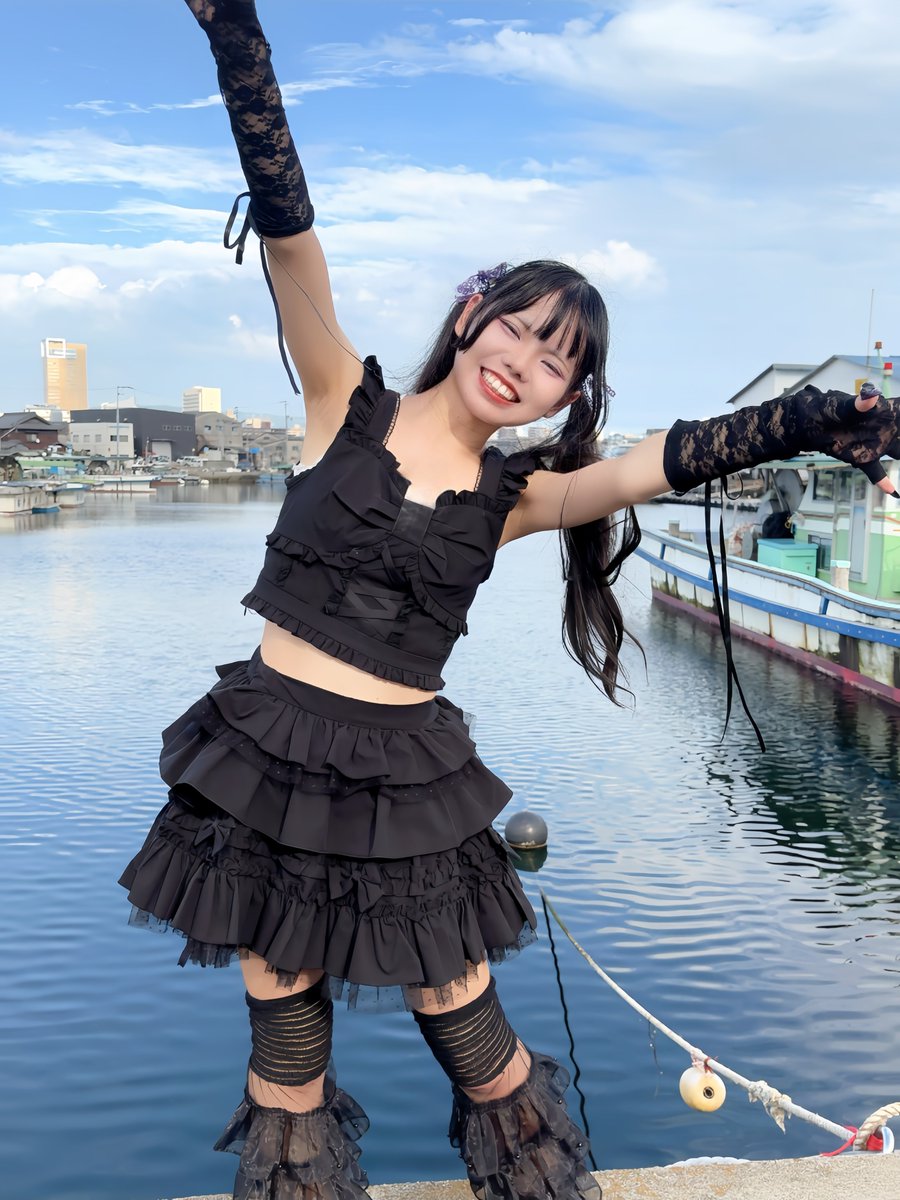 subarugdb2's tweet photo. 2026.9.13 高松中央卸売市場
空！海！船！笑顔のアイドル！
@maho_sakura_de https://t.co/PpywPKbYEc