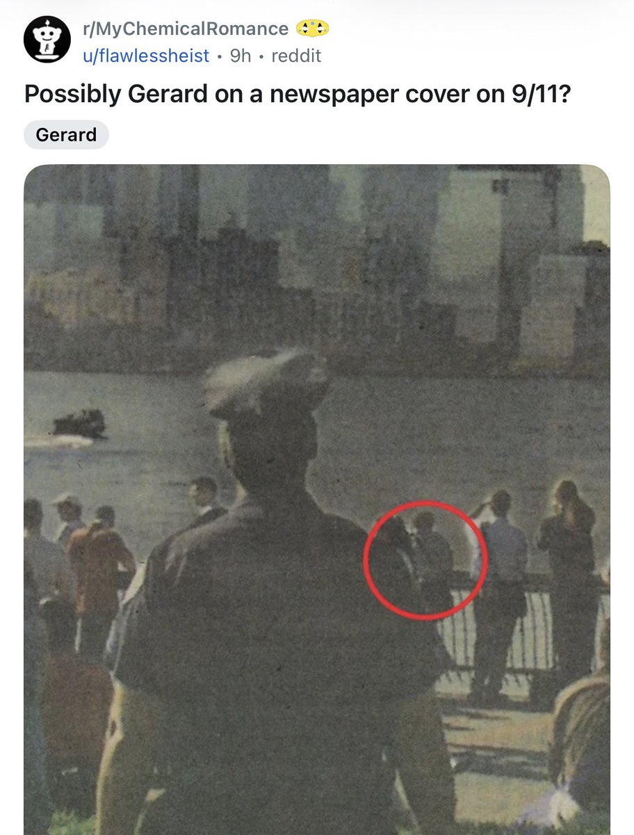 gorebugs's tweet photo. Very Real possibility the ACTUAL photo of gerard way witnessing 9/11 was discovered. oh my GOD https://t.co/ecV9GFy33n