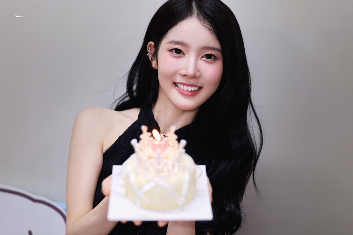 swithnotswitch's tweet photo. 260801

#스테이씨 #STAYC #시은 #SIEUN https://t.co/xN2WQvFP3c