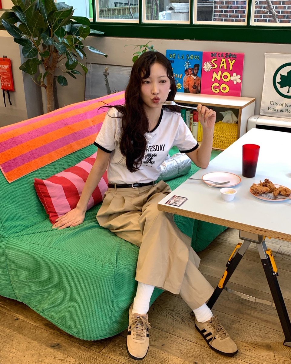 PaulimBalas's tweet photo. 何事も楽しむ心が、人生を豊かにする秘訣だ。 ✌️
XEPiT https://t.co/yArqMqj7kY