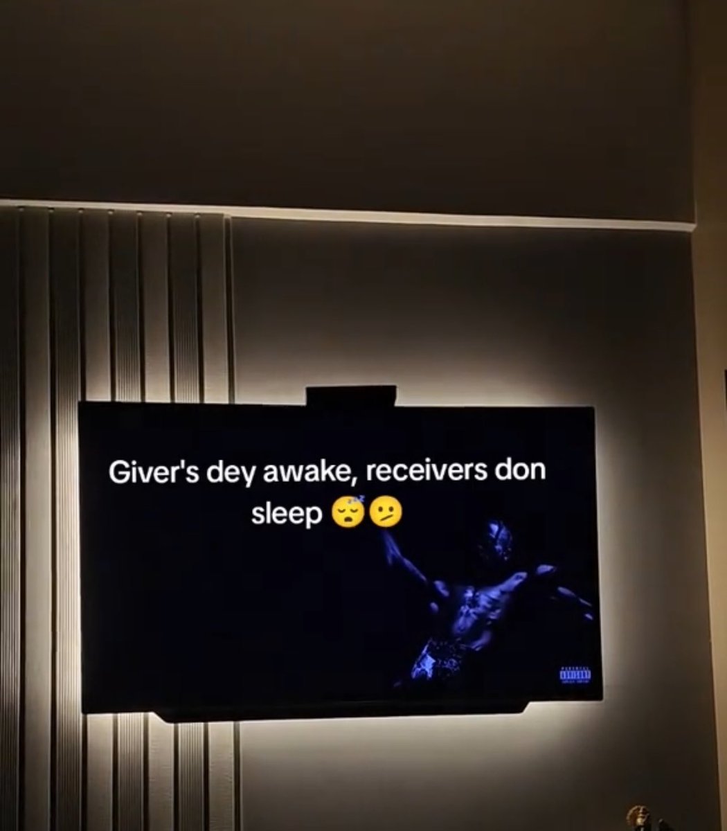 Yomid_Synthex's tweet photo. Giver dey awake, receiver don sleep https://t.co/I5qFrpzcjT