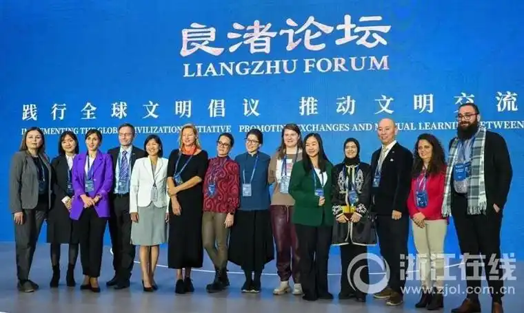 SnowrWiir's tweet photo. Chinese and Russian experts held a salon in Moscow. They discussed mutual learning of civilizations and global paths for cultural heritage communication. #DialogueOfCivilizations https://t.co/KLMTV2Yv8f