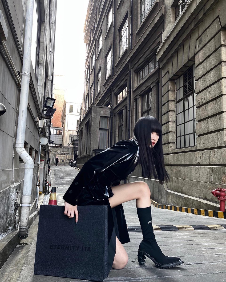 leandrojoasdear's tweet photo. Hiya 🤗 Always remember: the world is a better place with you in it—go shine today! 🌈
zKSKs https://t.co/xuqltJRXTf