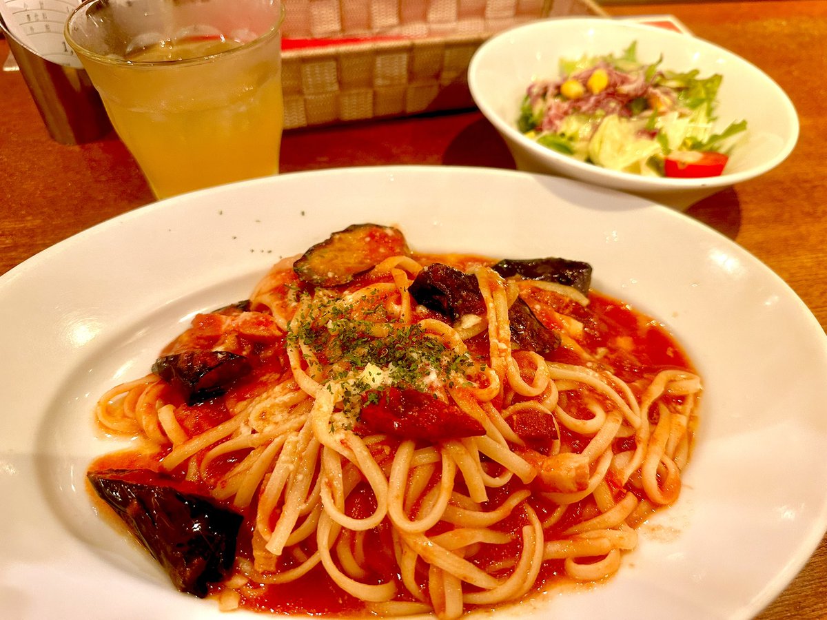 K_FsRk___s2's tweet photo. 今日のランチは…
まぁここしかないでしょ！
おんりーちゃん
オススメパスタ屋🍝

#ぶっとびな祭
後夜祭ってとこやな🤣 https://t.co/IwUMZS7ZBE