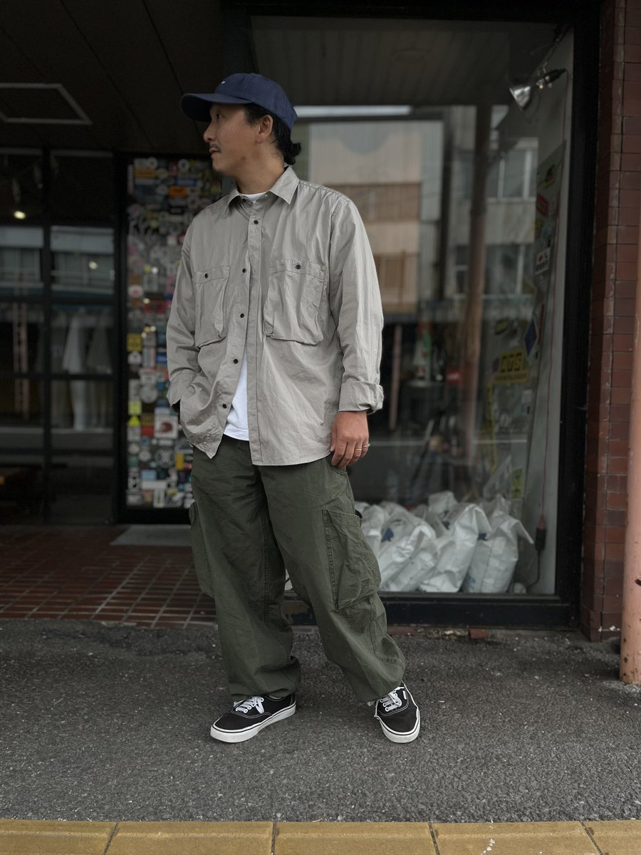 sloop_hkd's tweet photo. 【新作情報】
・
・
・
【BAL】
＊CURV POCKET FIELD CARGO PANT
＊¥29,700-taxin
＊OLIVE
＊1,2,3 https://t.co/xBoX4RVV9v