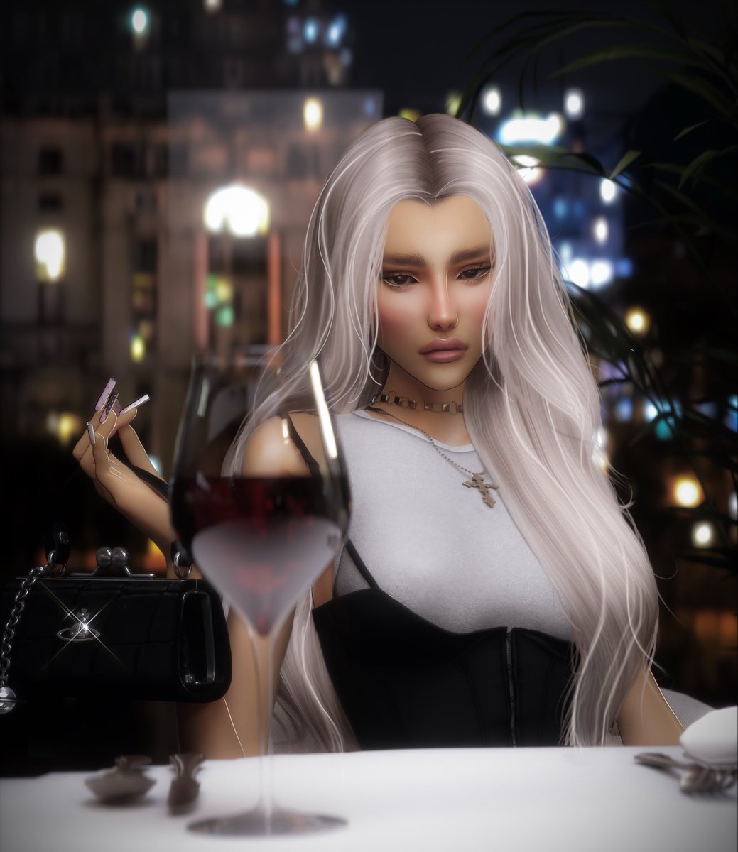 lacedinlana's tweet photo. underdressed 𝜗𝜚⋆₊˚ https://t.co/TswlMXWOCW