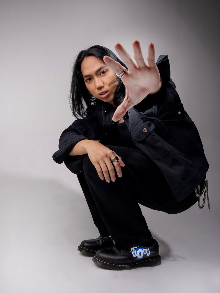 indonesianidol's tweet photo. Ada yang baru rilis lagu debut nih😍 Udah ‘Nyaman’ kan sama lagunya Dandy Panjawi?

https://t.co/Lmdjtn5hOo https://t.co/ELKa64SPGd