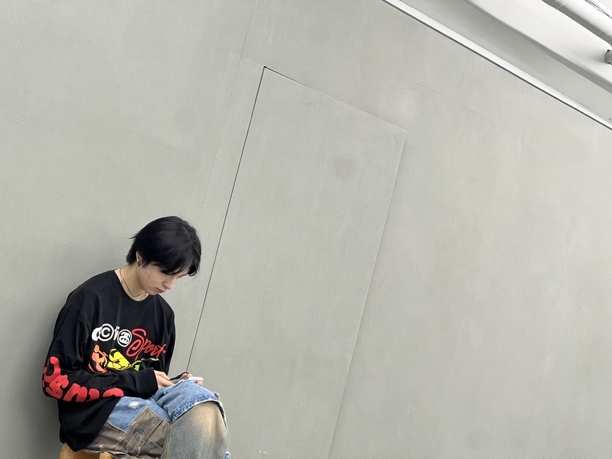 by_EPEX's tweet photo. 경민이형 생축. 오늘 하루도 좋은 시간 보내길 바람 항상 게임 같이해서 즐겁고 놀리는 맛이 가장 좋아 🙂 앞으로도 항상 놀림 당해주고 같이 놀아줘 생일 축하하고 생일이라고 현질 너무 많이 하진 말자 사랑혀 😘

#EPEX #이펙스 #JEFF #제프
#낭만_가득한_뮤와의_9월
#Dreamy_September_with_MU https://t.co/tSnBHP3fHl