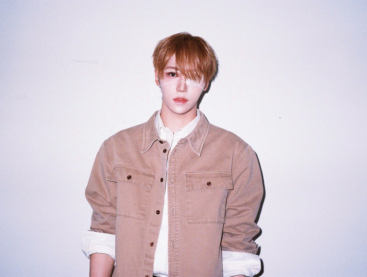 ald1repost's tweet photo. 💬🌹 #ARNO #아르노 #ALPHADRIVEONE #ALD1 #알파드라이브 #pluschat 
💬I found an old photo of me lol
💬I think you'll like it https://t.co/FF1aFDOqHx