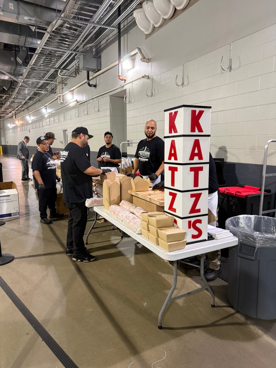 jonmachota's tweet photo. The Cowboys did not win, but they’re getting Katz’s deli after the game https://t.co/jwchBPOwTA