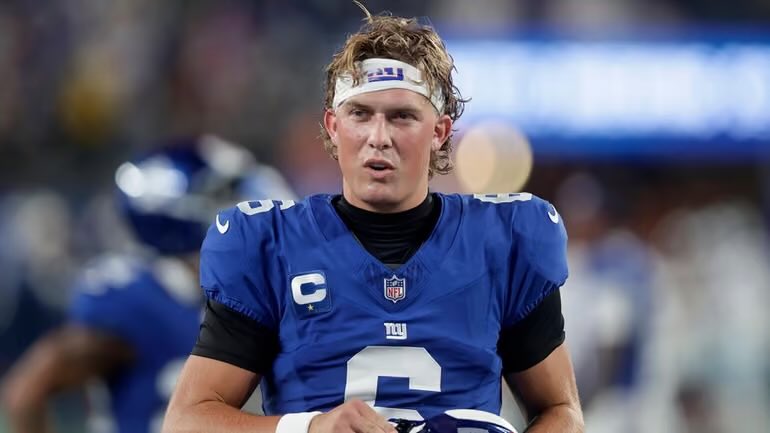 Muse_Dart's tweet photo. Players with 230+ passing yards, 3+ passing TDs, and 55+ rushing yards in a game since the start of 2025:

— Jaxson Dart Today
— Josh Allen

That’s it. https://t.co/EJRis4YsPj