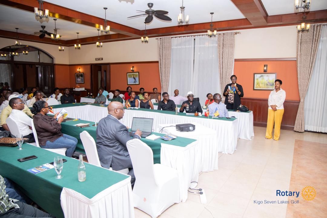 Kigo7LakesGolf's tweet photo. Our sincere appreciation to Mr. Henry Kwaligonza Byenkya, of @URAuganda, for honoring our fellowship and delivering an exceptional presentation on Post-Budget Customs Duty Reforms.

Your thoughtful insights into import trade facilitation, the East African Community and Pan-African trade frameworks gave our members a deeper understanding of the opportunities shaping Uganda's business and industrial landscape. It was a masterclass that challenged perspectives and equipped us with knowledge beyond the headlines.

Thank you for investing your time, expertise and leadership in the 7 Lakers. We are truly grateful.

#Kigo7LakesGolf 

@kwaligonza

@lvictoriaserena @KKariisa @KKisakye @MariaOdido @dkahindi @MiltonAdvocate @TusiimeSheila @AndrewBugembe @AneteGaroza @MumbaKalifungwa @jdmugerwa @Kilonzo_Andrew @rotaryd9214 @Emmanuel_Rotary @rotaryd9213 @DGDanielDdam @kwaligonza @nkyjojo @BhaskerKotecha1  @BBannetn @ndyanabangi @MissThondu @drchiraag_ @Rac7lakeskigo @MarsKan