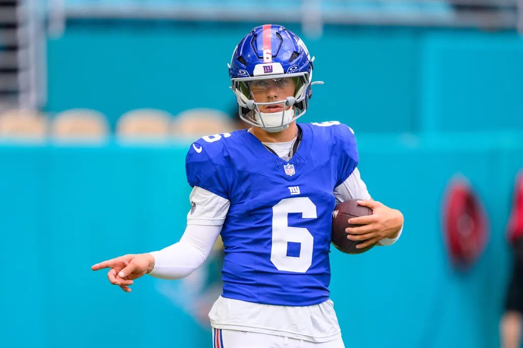GiantsNationPod's tweet photo. Dak Prescott has lost 2 games in a row to the New York Giants

Jaxson Dart is undefeated against the Dallas Cowboys https://t.co/uPOWd00QCz