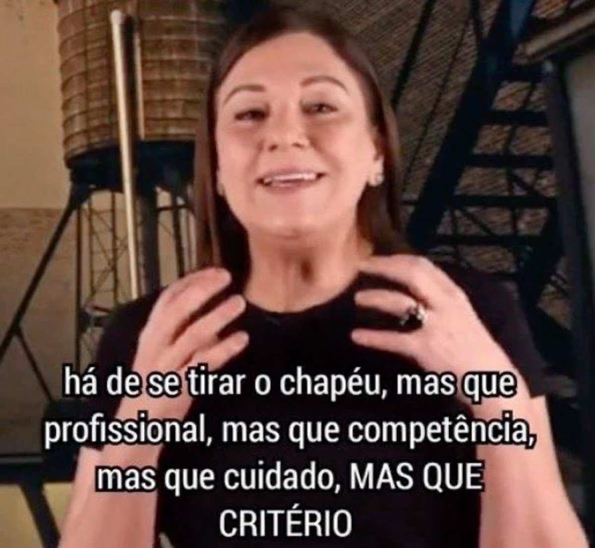 pamsllima's tweet photo. gente eu sou viciada em quase todas as versões de betty a feia mesmo pqp, já vi a brasileira, mexicana a latino-americana (eua) mas não tinha assistido ainda a versão colombiana e puta que pariu é a mesma história mas continua sendo VICIANTE parece droga pqp fico assim assistindo https://t.co/XP2kDDNFDU