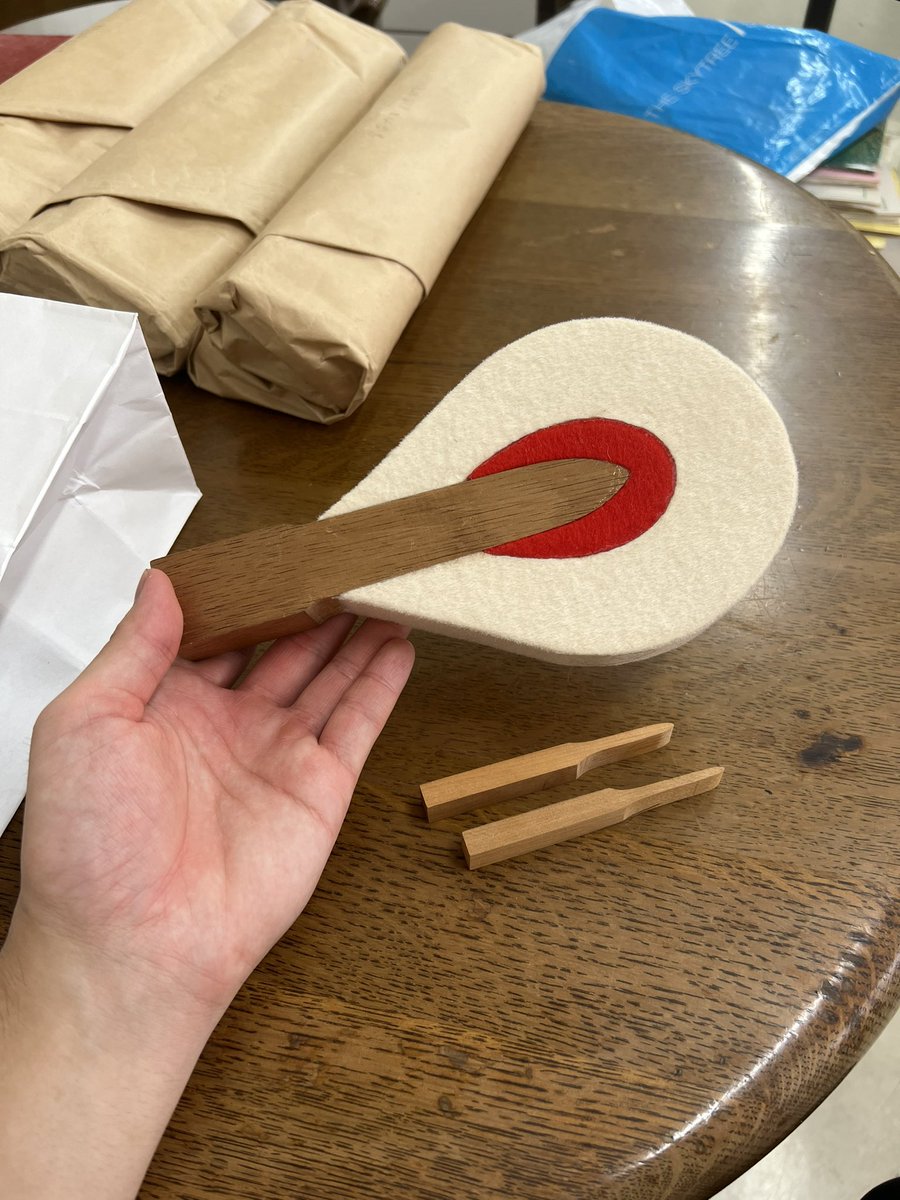ono_piano's tweet photo. 今出川ハンマーさんに行ってきました😊
日頃、使用しているハンマーの制作過程を見せて頂きました！
ハンマーを切るという貴重な体験もでき、とても有意義な時間になりました✨️
今後とも、何卒よろしくお願いいたします。 https://t.co/wbNmg8f9yS