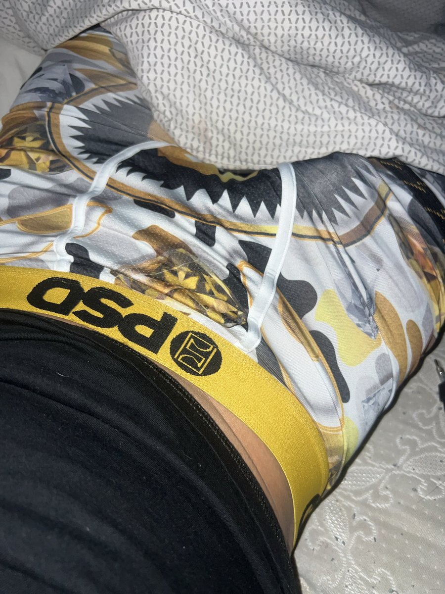 9inchbeaner's tweet photo. only if had smb to suck on this fat dickkk https://t.co/GG4TRXJ6wD