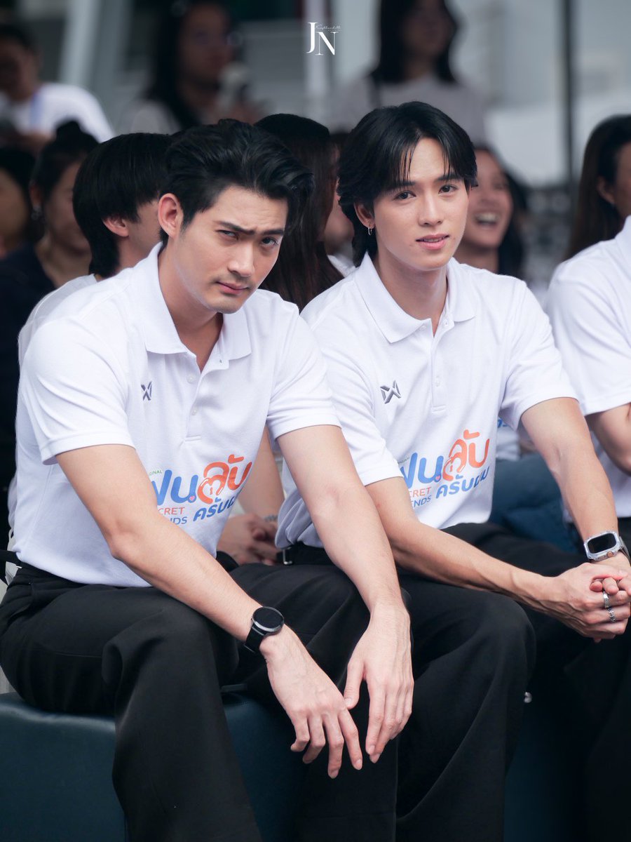 KajbhundittJNFC's tweet photo. วันนี้ขอเสิร์ฟหล่อคู่ 

My Secret Boyfriends Worship

#บวงสรวงแฟนลับครับผม
#kajbhunditt #flukepongsapat
#JuniorFluke https://t.co/uJo4tU0Ks4