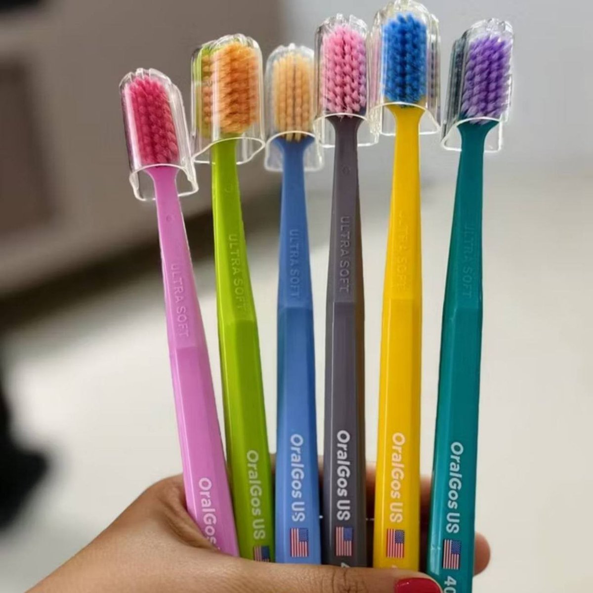 sthen_'s tweet photo. 🚨🚨🚨 OralGos Escova de Dente Deep Cleaning Pacote Familiar Com 6 Unidades

💸 por R$ 20,93

🎟Use o cupom: 30% Moda &amp; Beleza 
(desça a guia até embaixo)
https://t.co/XGaHsa6Frf

🛍 𝗖𝗢𝗠𝗣𝗥𝗘 𝗔𝗤𝗨𝗜: https://t.co/ioGGTYt8Qd https://t.co/a8ytTK6OPN