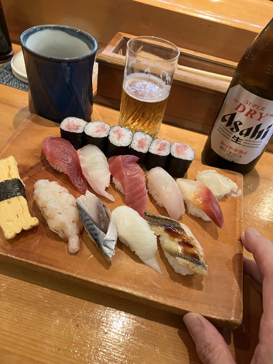 shusenbito's tweet photo. 純レバ食い損ねて‥町寿司でランチ🍺で散々やん💦
＃すし久 https://t.co/rO1n2nWrPx