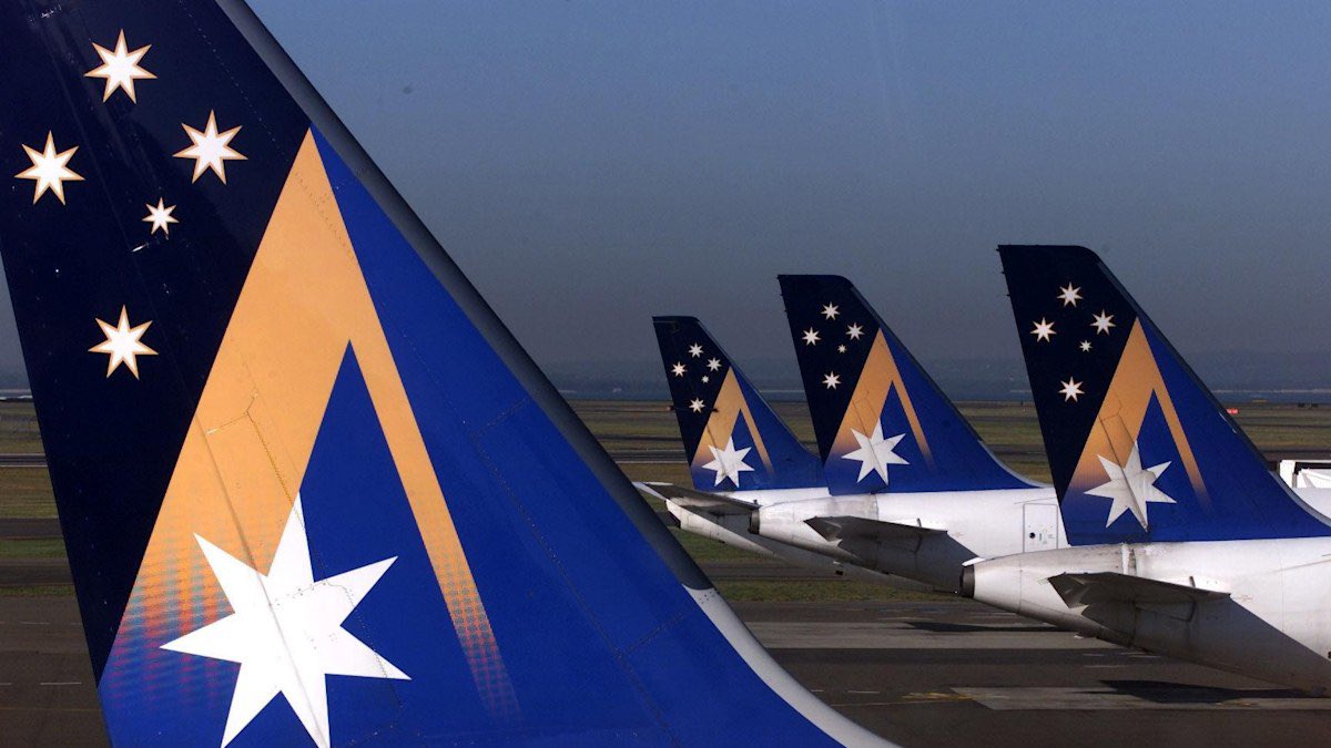 25YearsAgoLive's tweet photo. The second-largest airline in Australia, Ansett Australia, completely collapses. https://t.co/IrYJmUSwN8