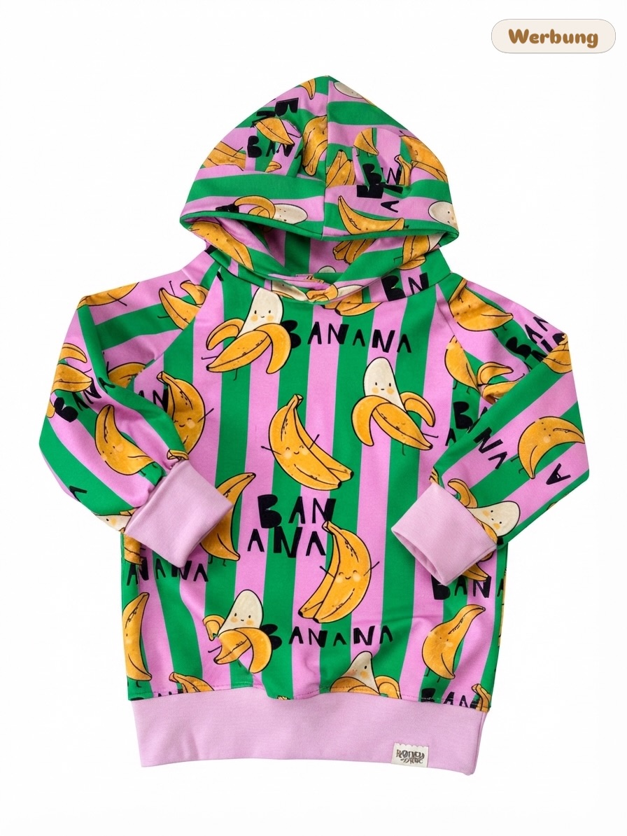 FernandoMd211's tweet photo. Rosa wünschte sich diesen Hoodie mit Teddyohren, Wohlfühlschnitt und selbst gewählten Bündchen. Das Ergebnis kann sich sehen lassen – ich war nur Beiwerk. Wie gefällt euch ihr Design? https://t.co/TKIbVraRZo