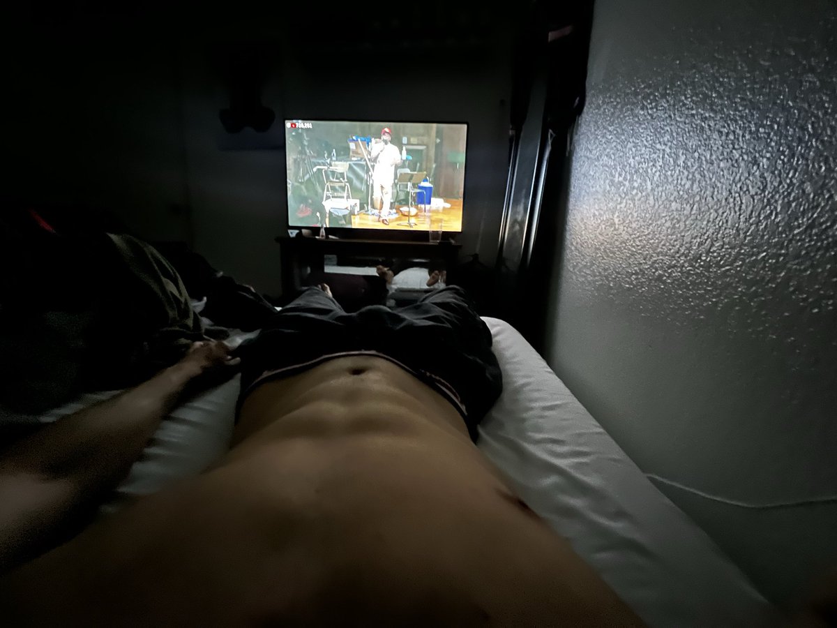 FwManuell's tweet photo. The face vs the body 🍽️

Link in bio to see more 😏 https://t.co/zNG84Yy50N