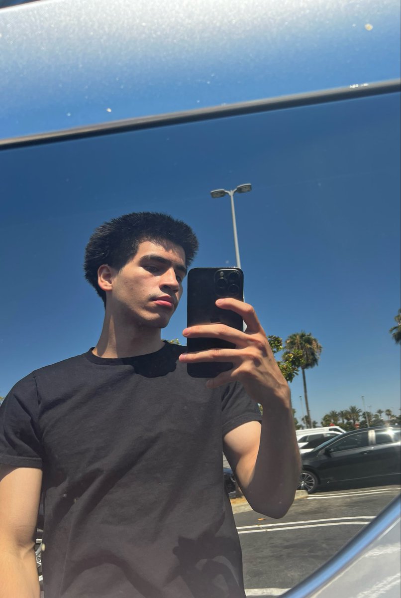 FwManuell's tweet photo. The face vs the body 🍽️

Link in bio to see more 😏 https://t.co/zNG84Yy50N