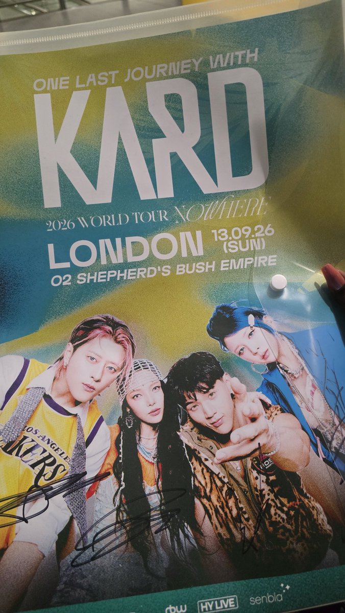 Xokinha97's tweet photo. Thank you, KARD. For everything. 🥺❤️ https://t.co/O0R7hnnnAY