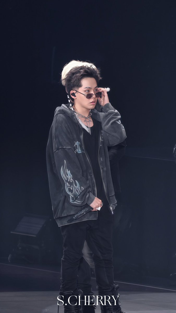 rohxidx00's tweet photo. 🫵🏻 https://t.co/nxUuRTIJaq