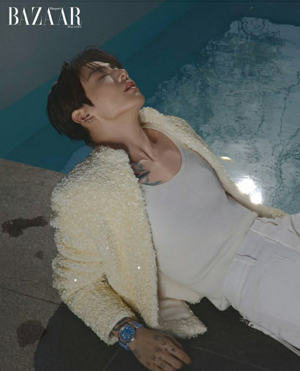 JKLabzme's tweet photo. JUNGKOOK via harpersbazaarmy Instagram Post

🐰: I definitely feels most like myself when im dancing and singing on stage, hearing the crowd's cheers. When my throat hurts, im drenched in sweat and everything's a bit chaotic thats actualy when I feel most alive. https://t.co/SlQipBlqWV