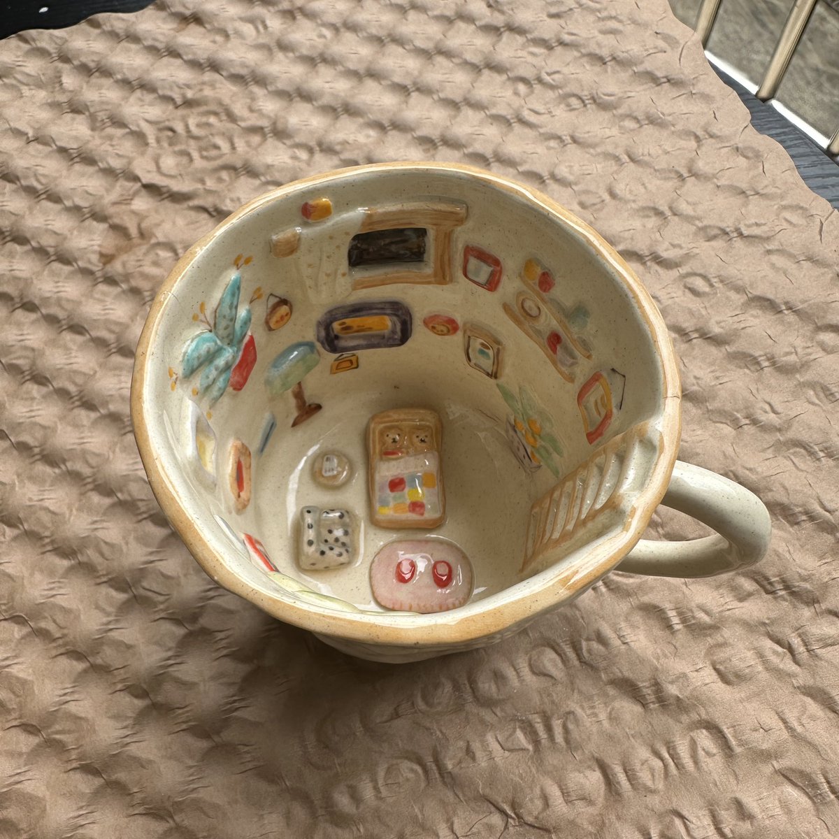 KilnSolo_'s tweet photo. A cute ceramic mug https://t.co/cTo6SQ3tbT