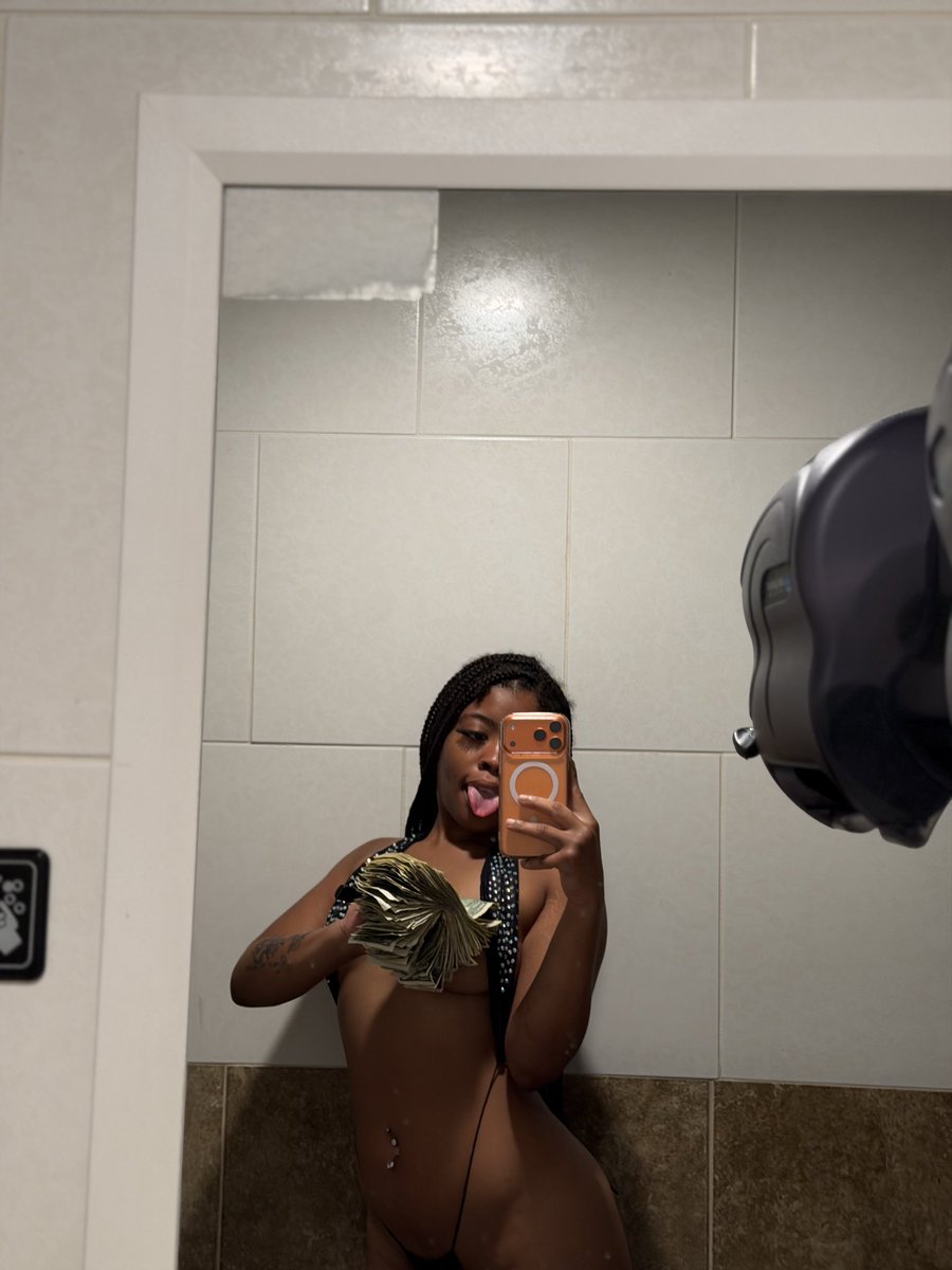 diorherjayior's tweet photo. 🥰🥰🥰😍😍😍 https://t.co/SEnSZEpCjj