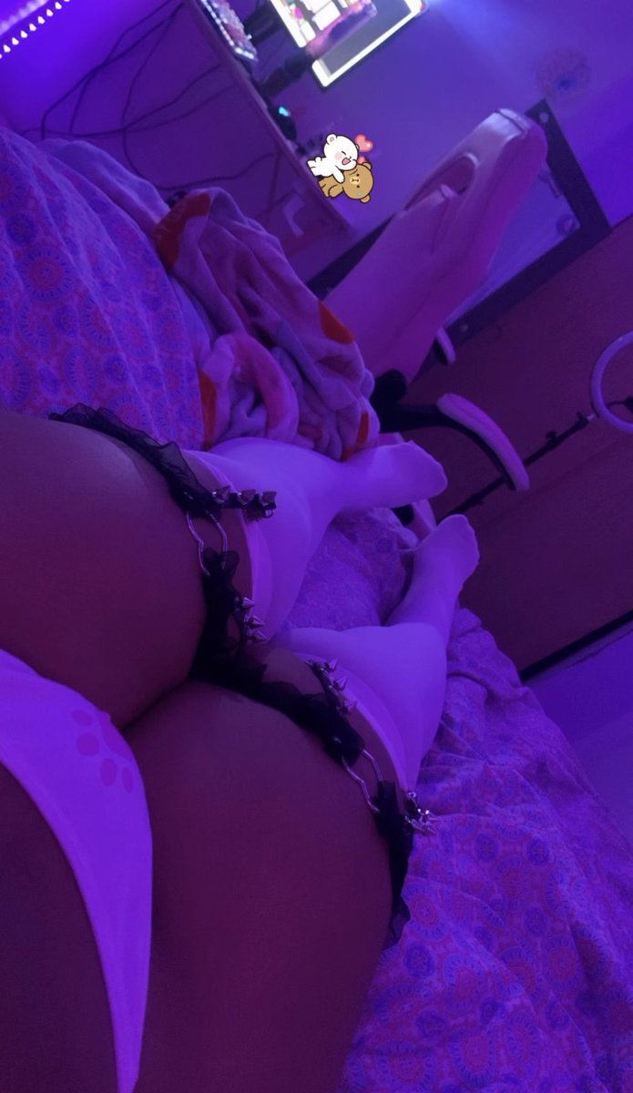 ditzysslut's tweet photo. Come tie me up please 

#discord #seller #ewhore #slut #comgirl #nsfwtwtًً https://t.co/xTtI6wFJIY